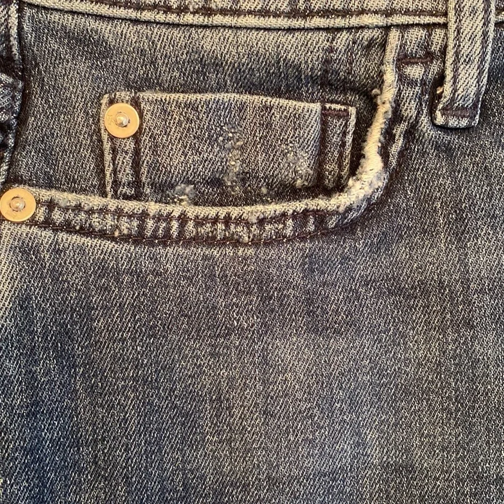 Pilcro and the Letterpress slim boyfriend denim jean shorts size 27 - Picture 6 of 6